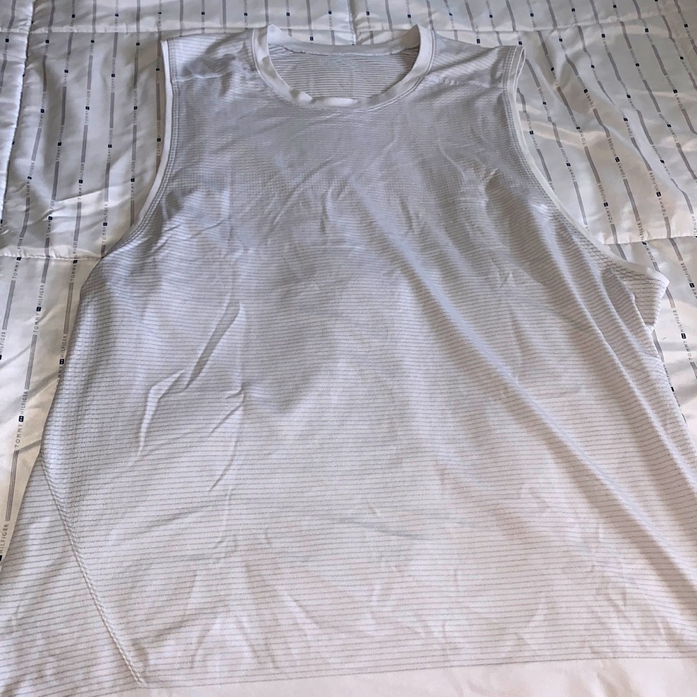 Lululemon men’s Tank top